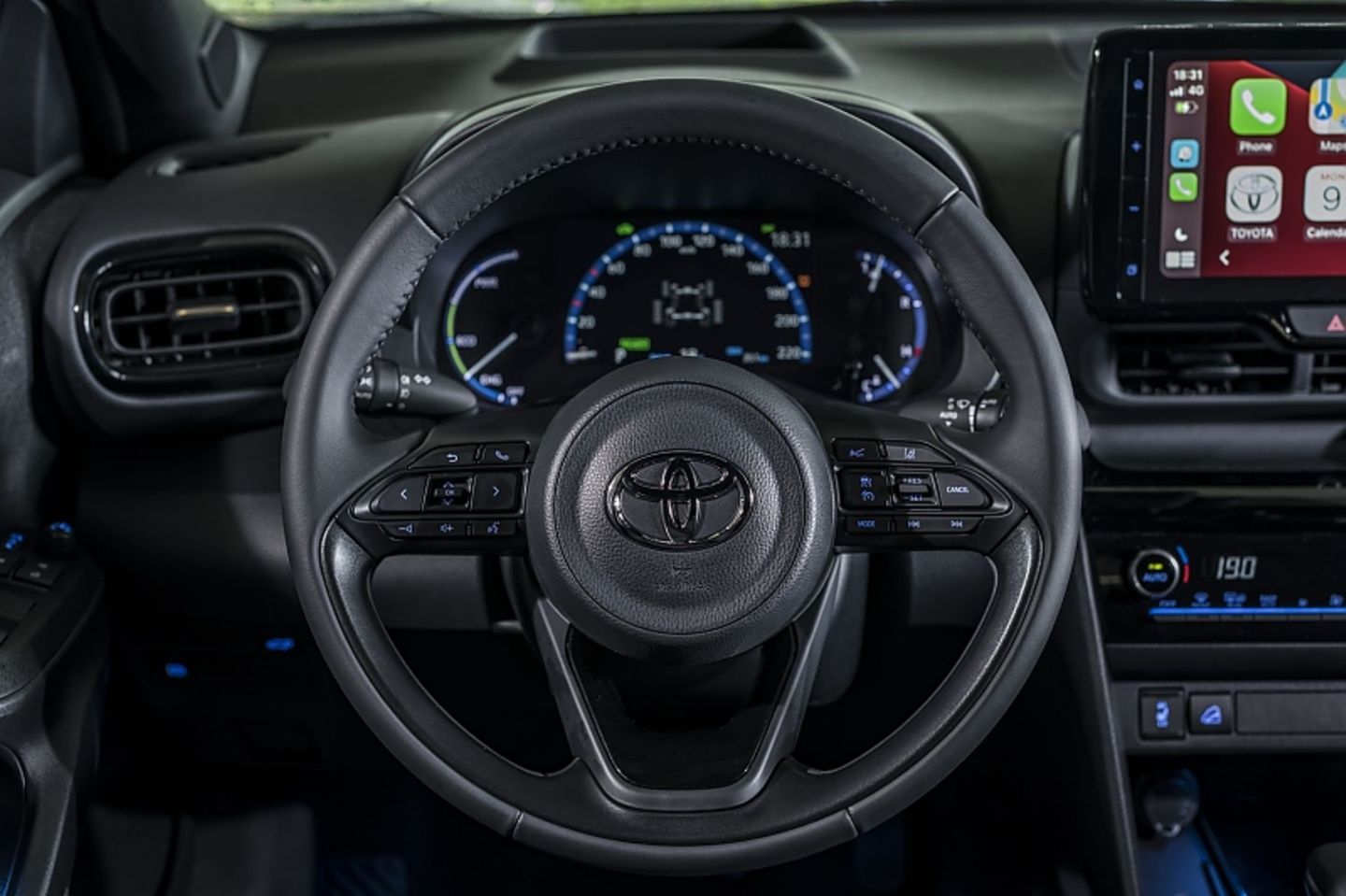 Toyota Yaris Cross Hybrid 4WD