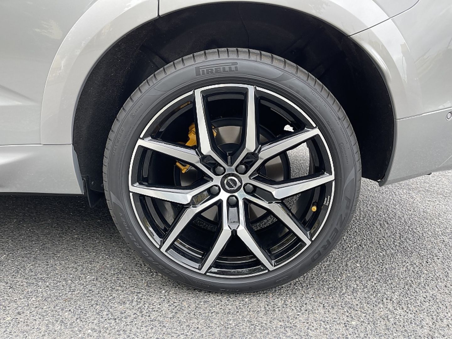Volvo XC60 Recharge T8 Polestar Engineered