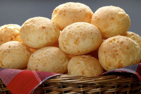 Rezept im Video: Parmesan-Brötchen aus nur drei Zutaten