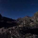 Vom Mondlicht erhellte Felsen: Nachts im Million Star Hotel