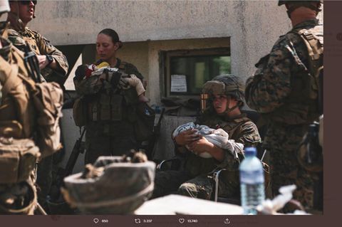 Soldatin Afghanistan