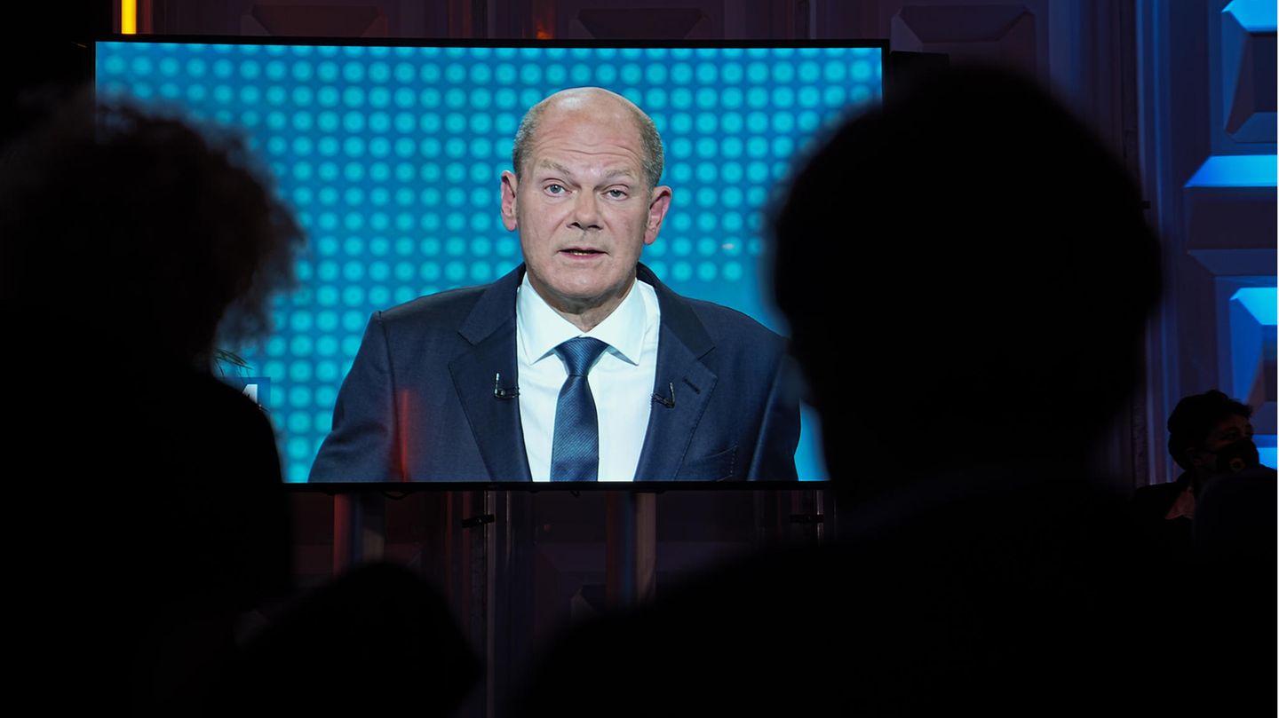 Olaf Scholz auf dem Bildschirm