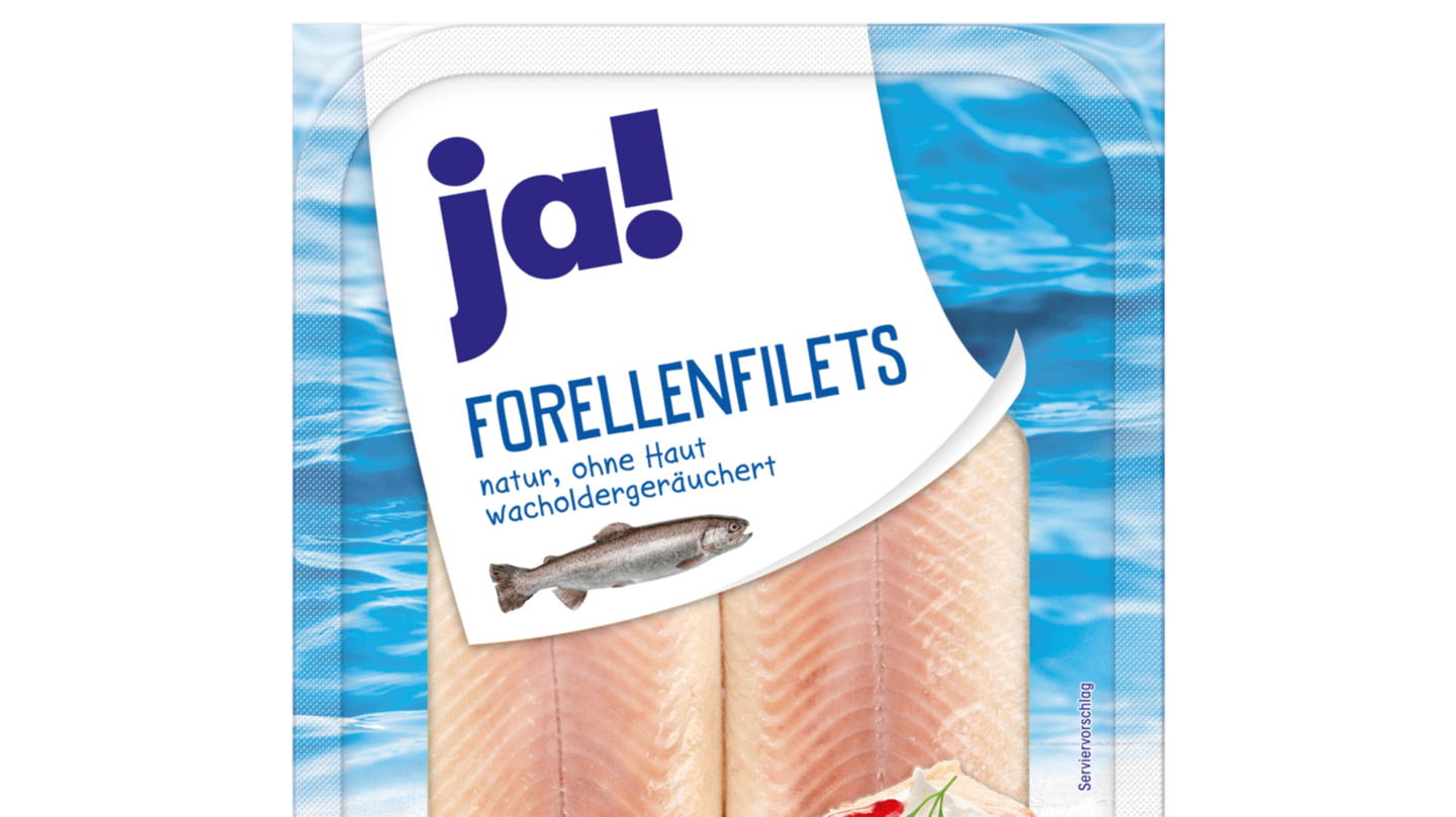 Eine Packung Forellenfilet der Marke ja! von Rewe.