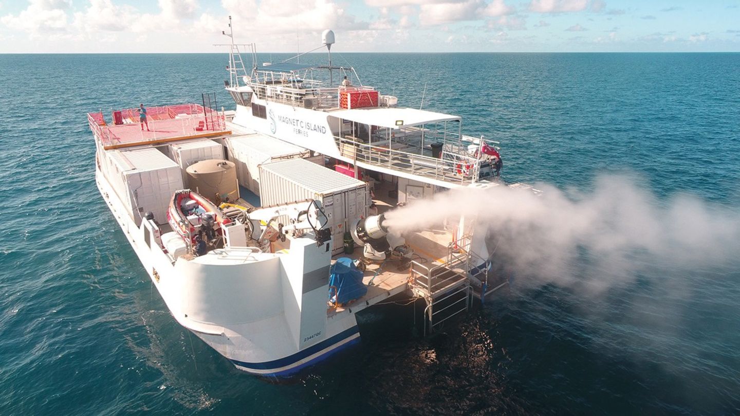 Cloud machine is supposed to save the Great Barrier Reef from climate change