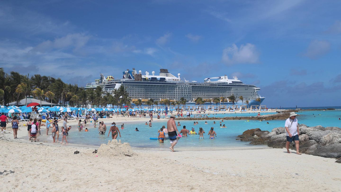 Coco Cay ein beliebtes Ziel für Kurzreisen mit dem Kreuzfahrtschiff ab Florida.
