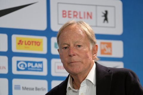 Moderator Wolf-Dieter Poschmann