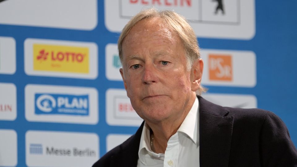 Moderator Wolf-Dieter Poschmann