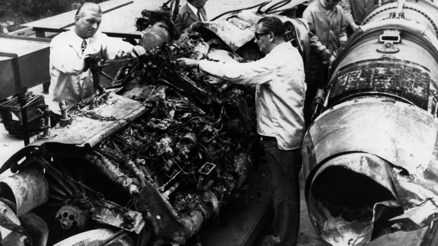 Triebwerk der abgestürzten BAC-1-11 der Fluggesellschaft Paninternational
