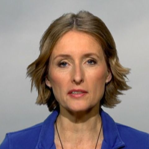 ntv-Reporterin Doro Steitz spricht über die neue Corona-Virusvariante aus Südafrika.