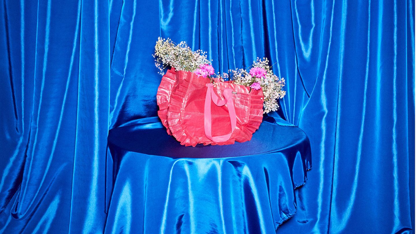Die pinke Frakta ist gefertigt aus demselben Material wie das Original