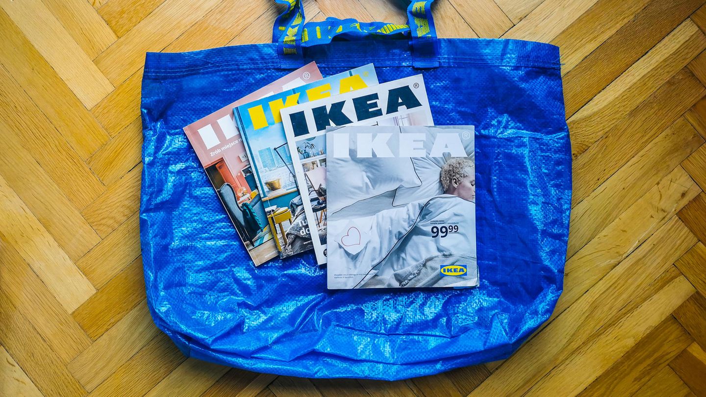 Ikea brings out limited Frakta bags with designer Zandra Rhodes