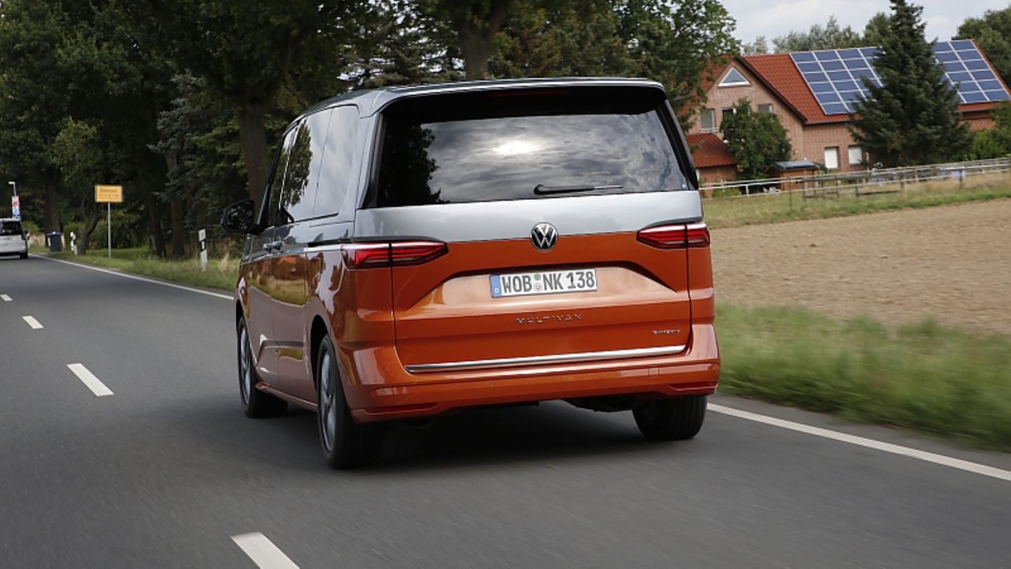 Volkswagen reinvents the T7 Multivan – with success?