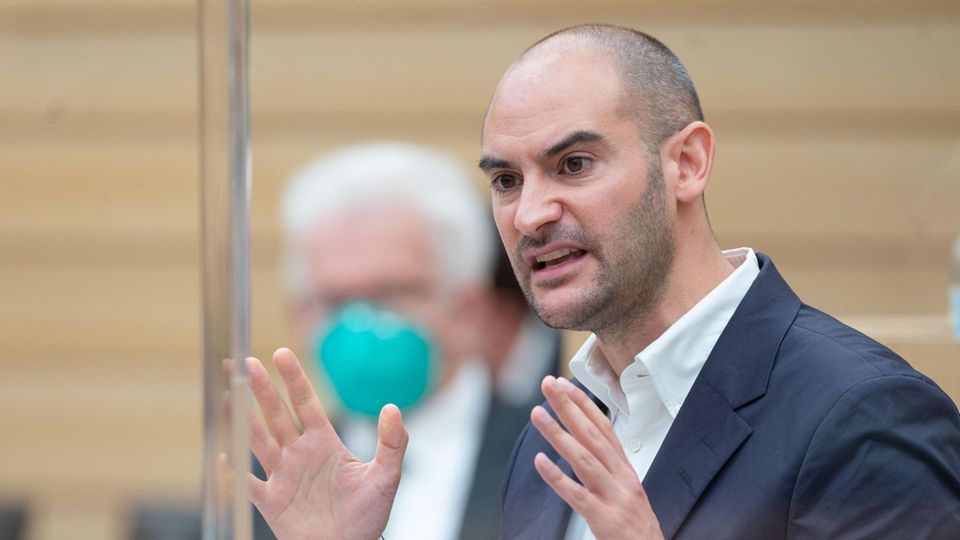Danyal Bayaz, Finanzminister von Baden-Württemberg will Steuerbetrug bekämpfen