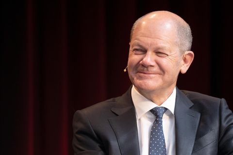 Olaf Scholz bei einer Veranstaltung. Inzwischen hat er sich zwischen GroKo und R2G entschieden.