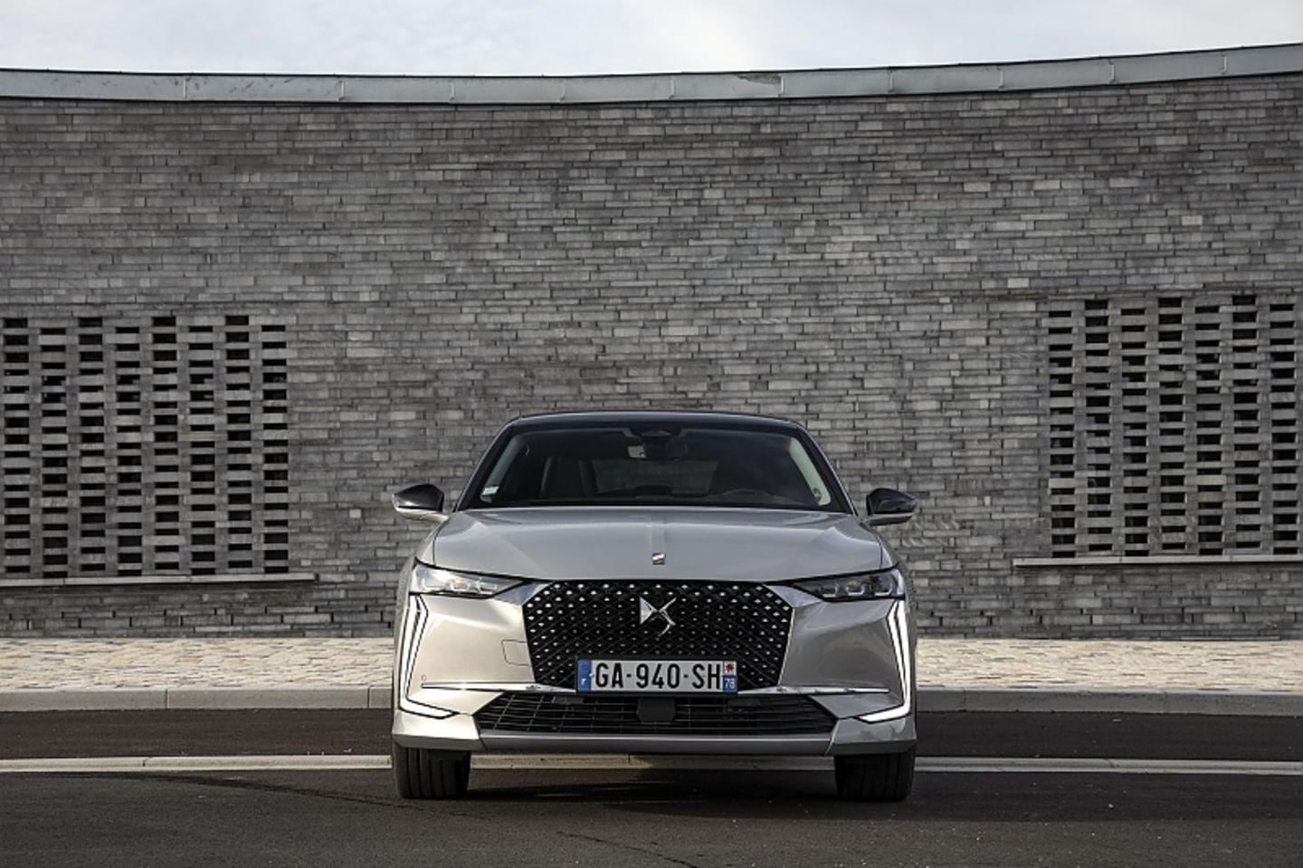 DS 4 E-Tense 225