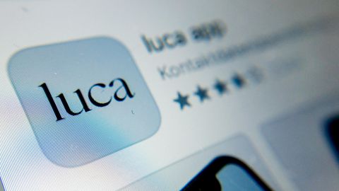 Das Symbol der Luca-App ist auf einem Smartphone zu sehen