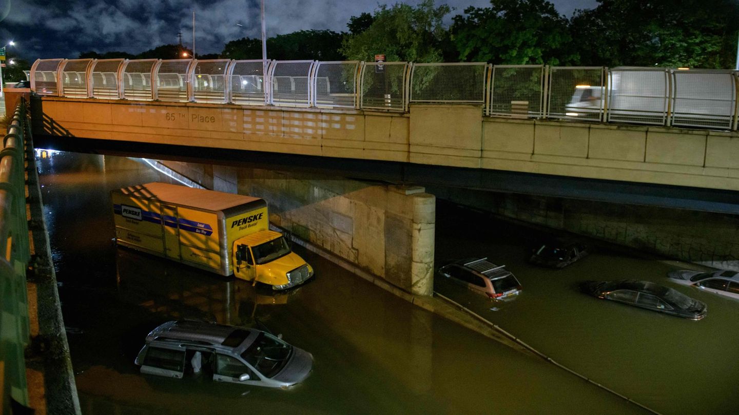 Autos unter Wasser