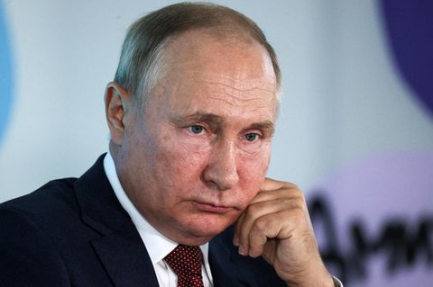 Wladimir Putin bei seiner "offenen Lehrstunde" mit russischen Schülern 