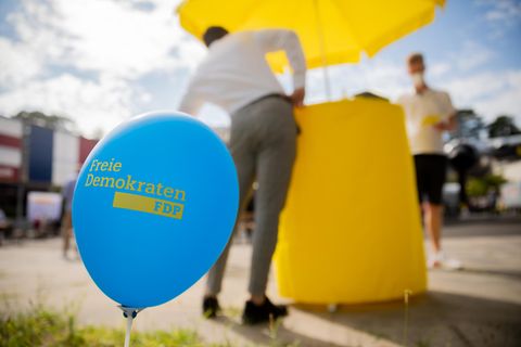 Ein Wahlkampfstand der FDP in Berlin