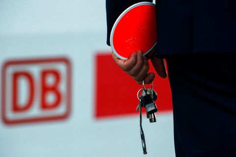 Der Streik geht weiter und die Deutsche Bahn lässt nicht locker. Gegen das Gerichtsurteil legt sie jetzt Berufung ein
