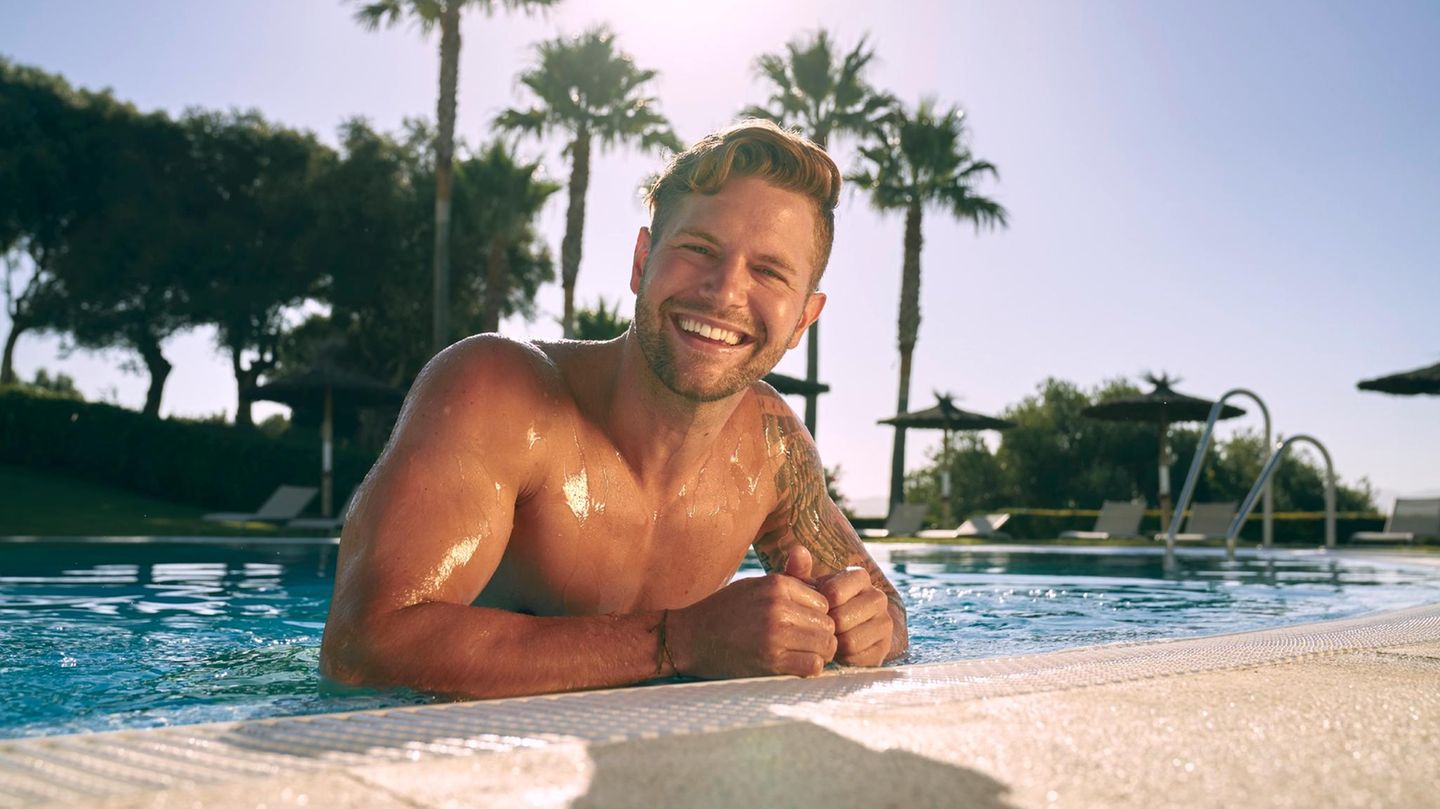 "Bachelor in Paradise"