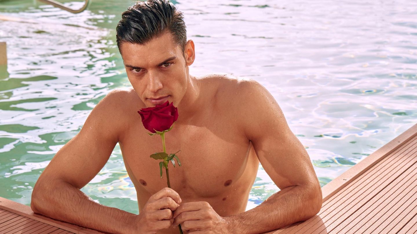 "Bachelor in Paradise"