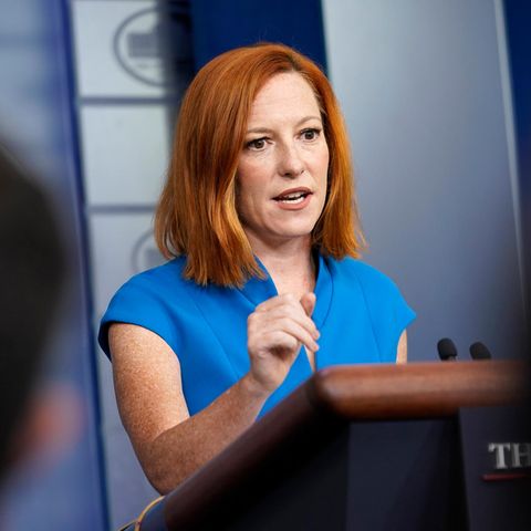 Jen Psaki, Pressesprecherin des Weißen Hauses, spricht während des täglichen Briefings im Weißen Haus