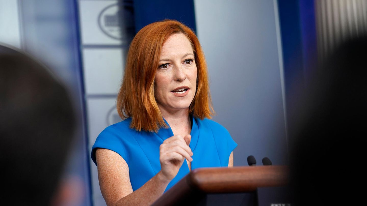 Question about abortions: Biden’s press officer reprimands reporters