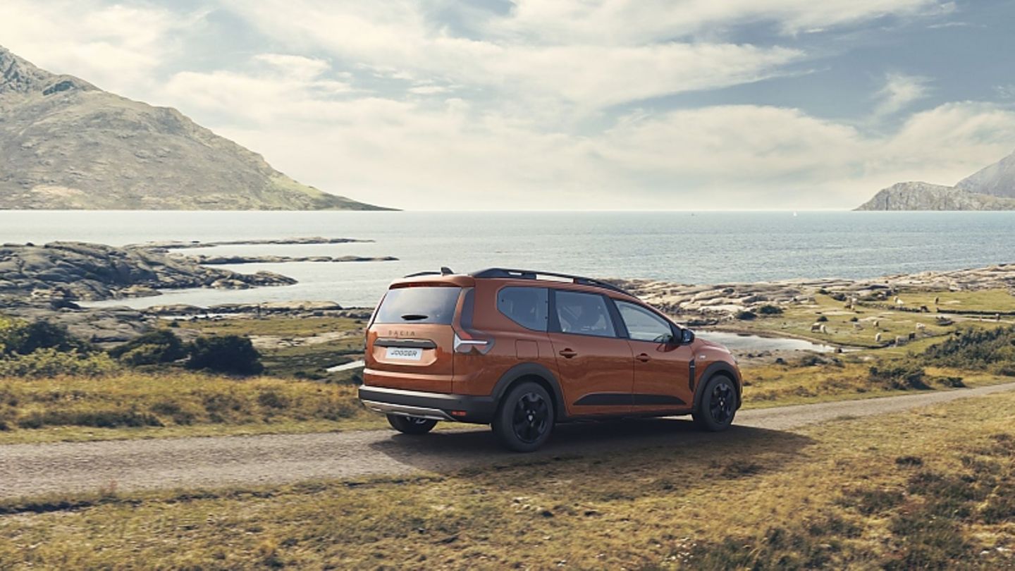 Dacia Jogger: Pack your swimming trunks