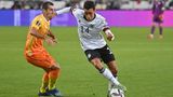 Jamal Musiala: Der Bayern-Profi im Duell mit dem Ex-Dortmunder Hendrikh Mkhitaryan