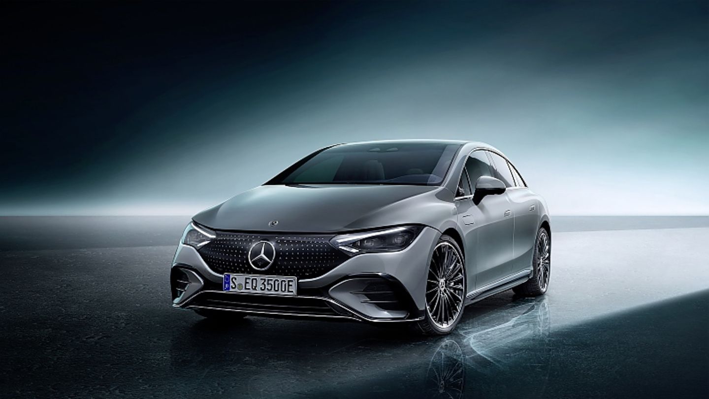 Mercedes EQE 2022