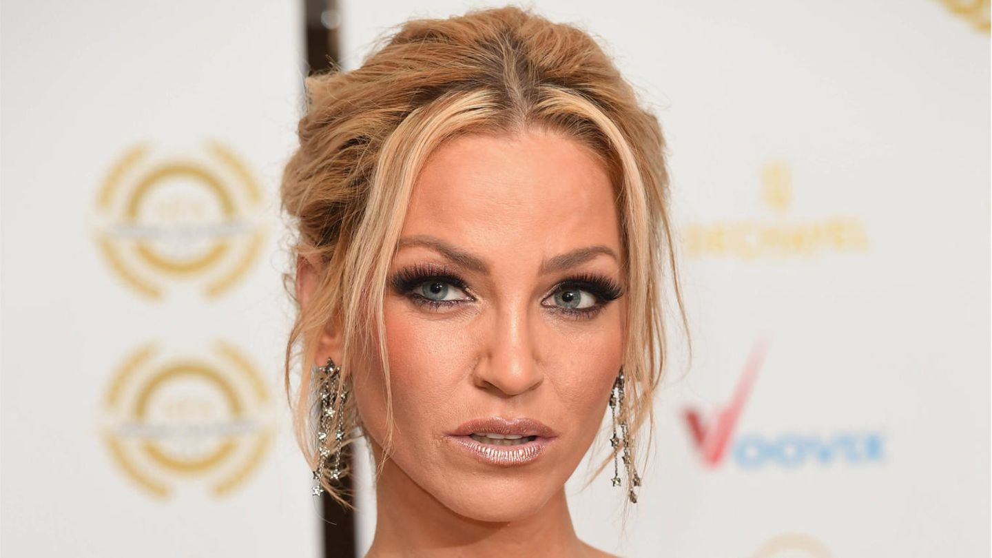 Auch auf der Leinwand war Sarah Harding zu sehen. In der Komödie "Run for your life" war die Britin 2012 zu sehen. Hier posiert sie im März 2018 bei den National Film Awards für die Kameras.