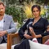 Das hier sind die echten Royals bei Oprah. Es ist übrigens der dritte Teil einer Serie, die sich mit der Liebesgeschichte von Queen-Enkel Harry und der ehemaligen Schauspielerin Meghan Markle befasst. Doch nicht nur sie kommen im Film vor, auch...