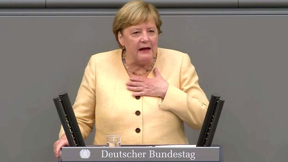 Merkel zeigt sich bei ihrer letzten Rede angriffslustig: "Meine Güte, was für eine Aufregung!"