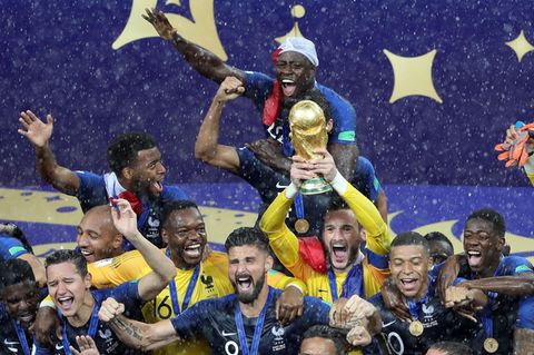 Glückliche Franzosen: 2018 stemmten Les Bleus die WM-Trophäe in den Moskauer Himmel 