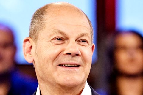 Scholz zu Gast in Wahlarena: Twitter amüsiert sich über kuriose Anliegen
