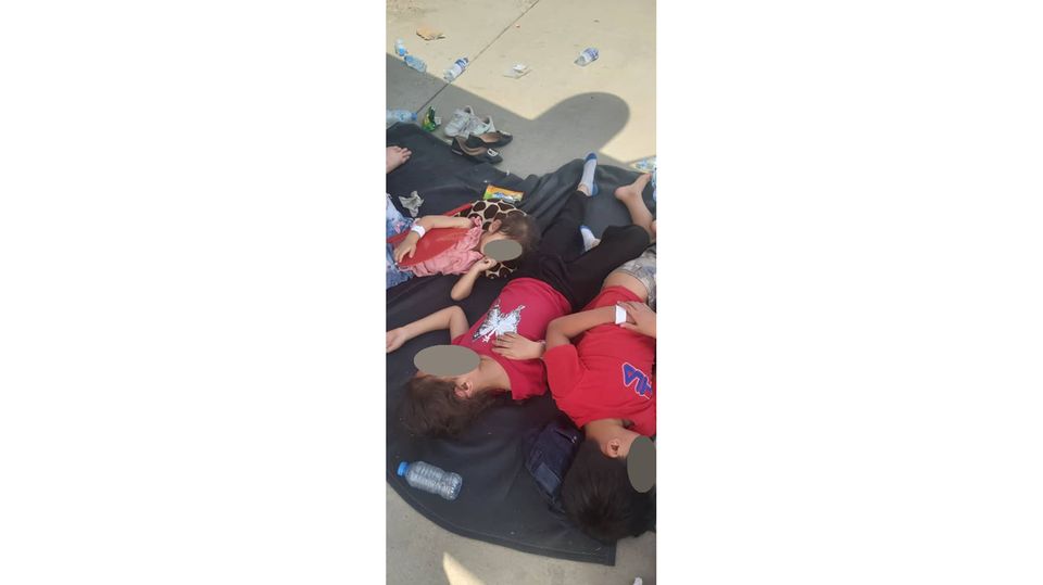 Ramstein At Kabul Airport, the family's three children had to sleep on the tarmac