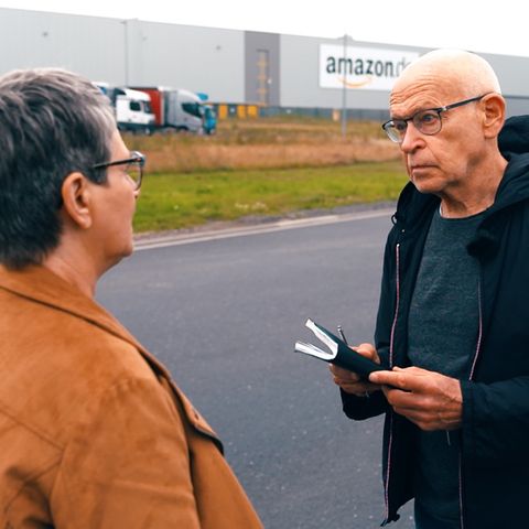 Günter Wallraff und sein Reporterteam haben die Arbeitsbedingungen bei Amazon recherchiert