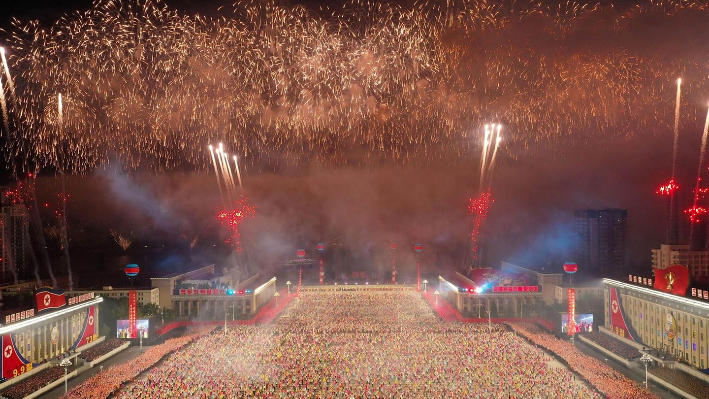 Feuerwerk in Pjöngjang