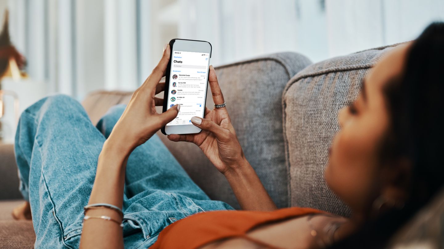 Whatsapp: When Messenger employees can read their messages