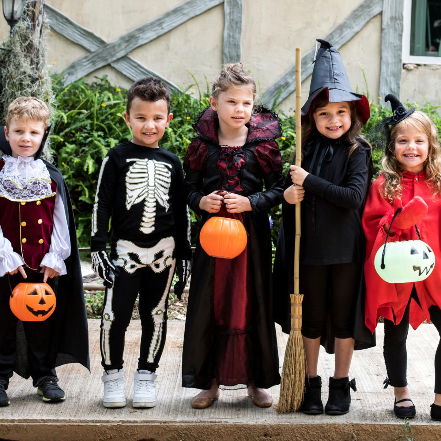 Halloween Kostum Kinder Diese Outfits Liegen Im Trend Stern De