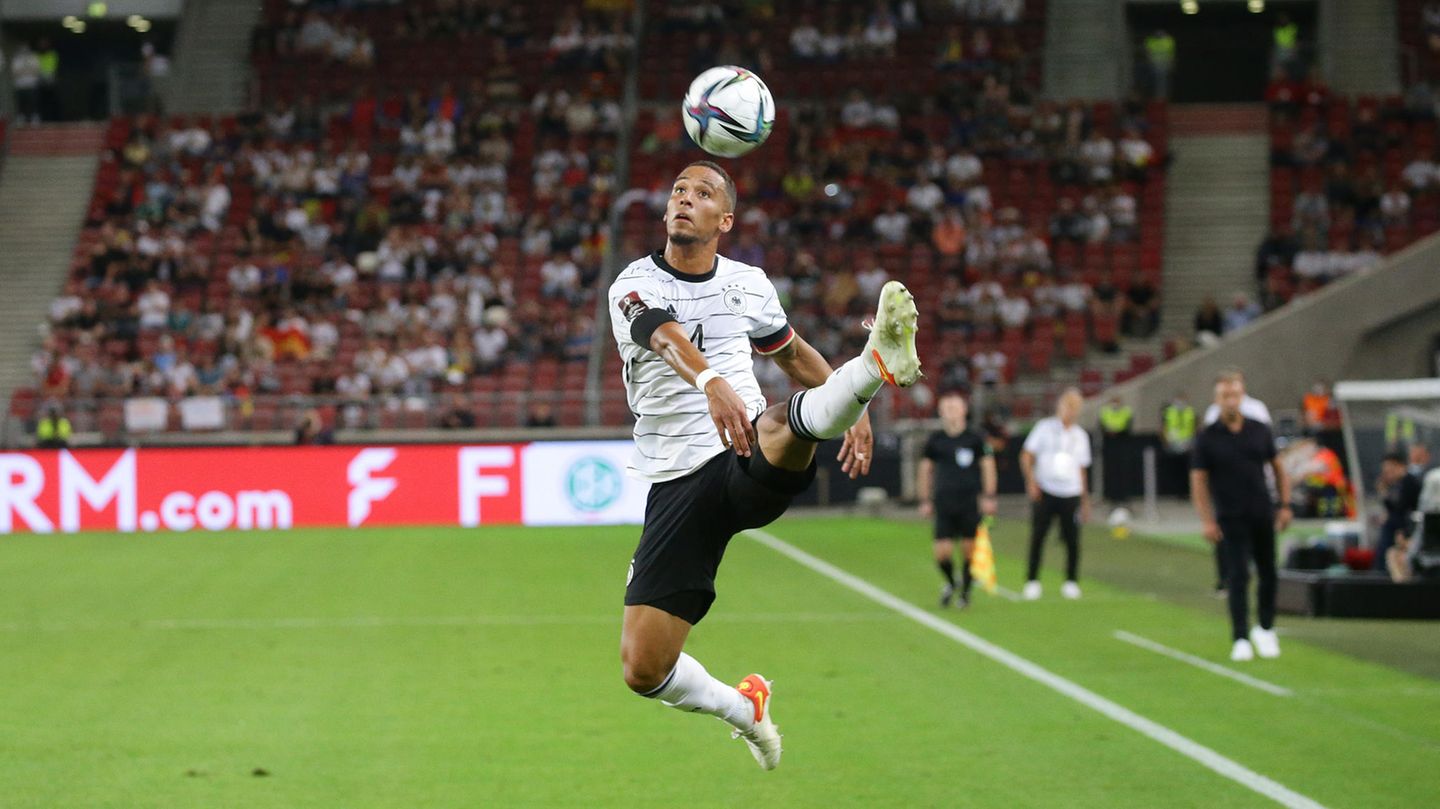 Gewinner: Thilo Kehrer kassierte als einziger Spieler nach dem Sieg gegen Island ein Extralob des Bundestrainers. Gewinner: Thilo Kehrer kassierte als einziger Spieler nach dem Sieg gegen Island ein Extralob des Bundestrainers.