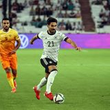Verlierer: Ilkay Gündogan saß im schwachen Spiel gegen Liechtenstein zunächst auf der Bank, belebte das Spiel nach seiner Einwechslung aber nicht mehr. Gegen Armenien wurde er in der 60. Minute eingewechselt, als das Spiel bereits entschieden war. Gegen Island rutschte er ins Team, weil Marco Reus angeschlagen abgereist war und lieferte eine solide Leistung ab. Stehen alle Kräfte zur Verfügung, dürfte für Gündogan nur der Platz auf der Bank bleiben.
