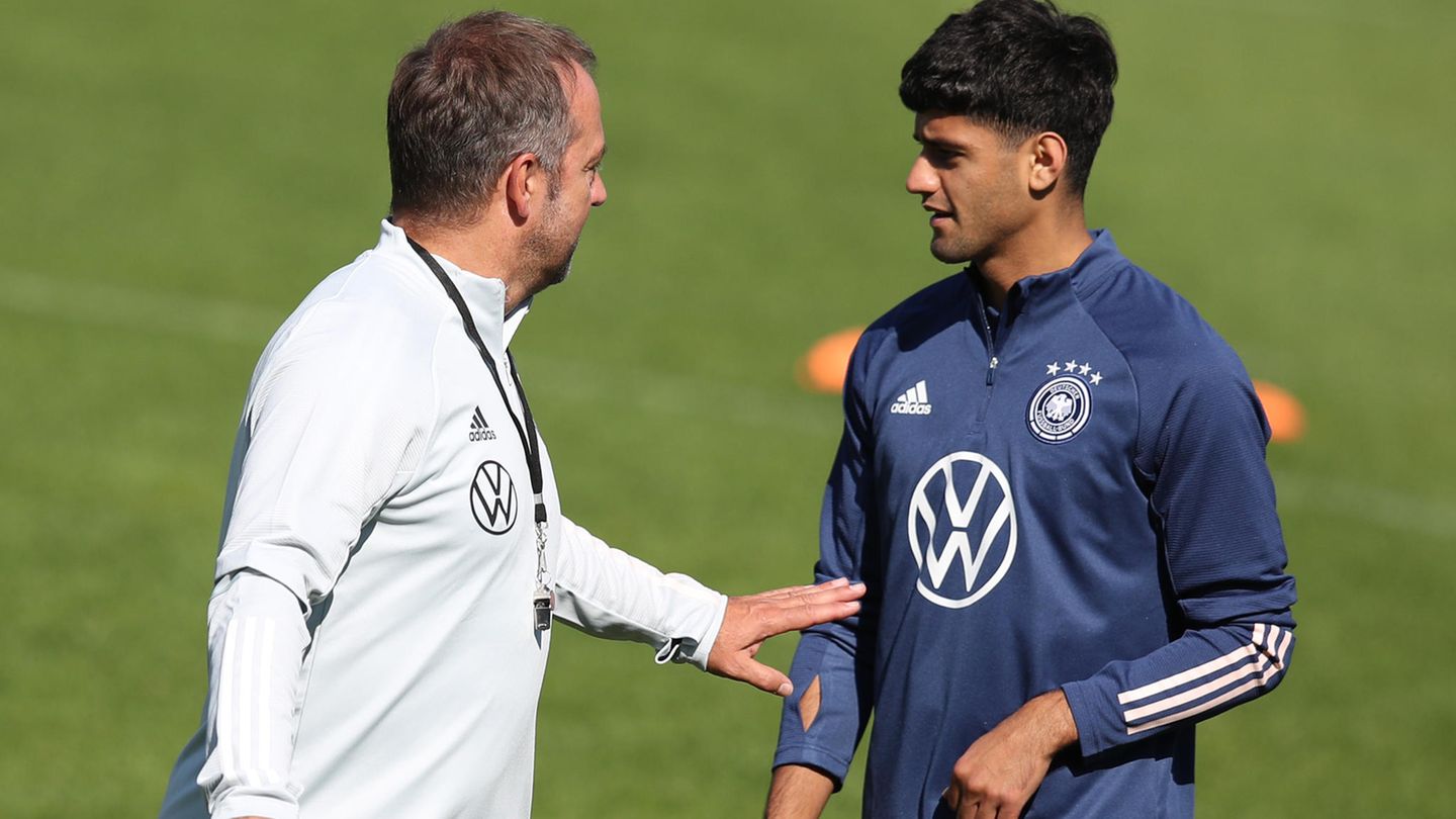 Flick berief Mo Dahoud zwar ins Team, verzichtete aber in allen drei Partien der WM-Qualifikation auf seinen Einsatz Flick berief Mo Dahoud zwar ins Team, verzichtete aber in allen drei Partien der WM-Qualifikation auf seinen Einsatz