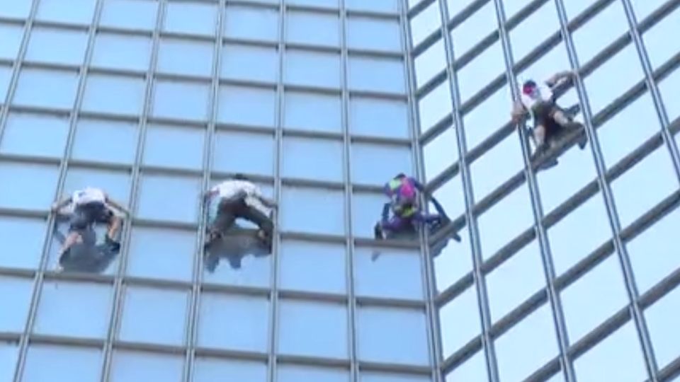 Frankfurter "Skyper": In Cowboystiefel auf Hochhaus geklettert: Polizei nimmt französischen "Spiderman" fest