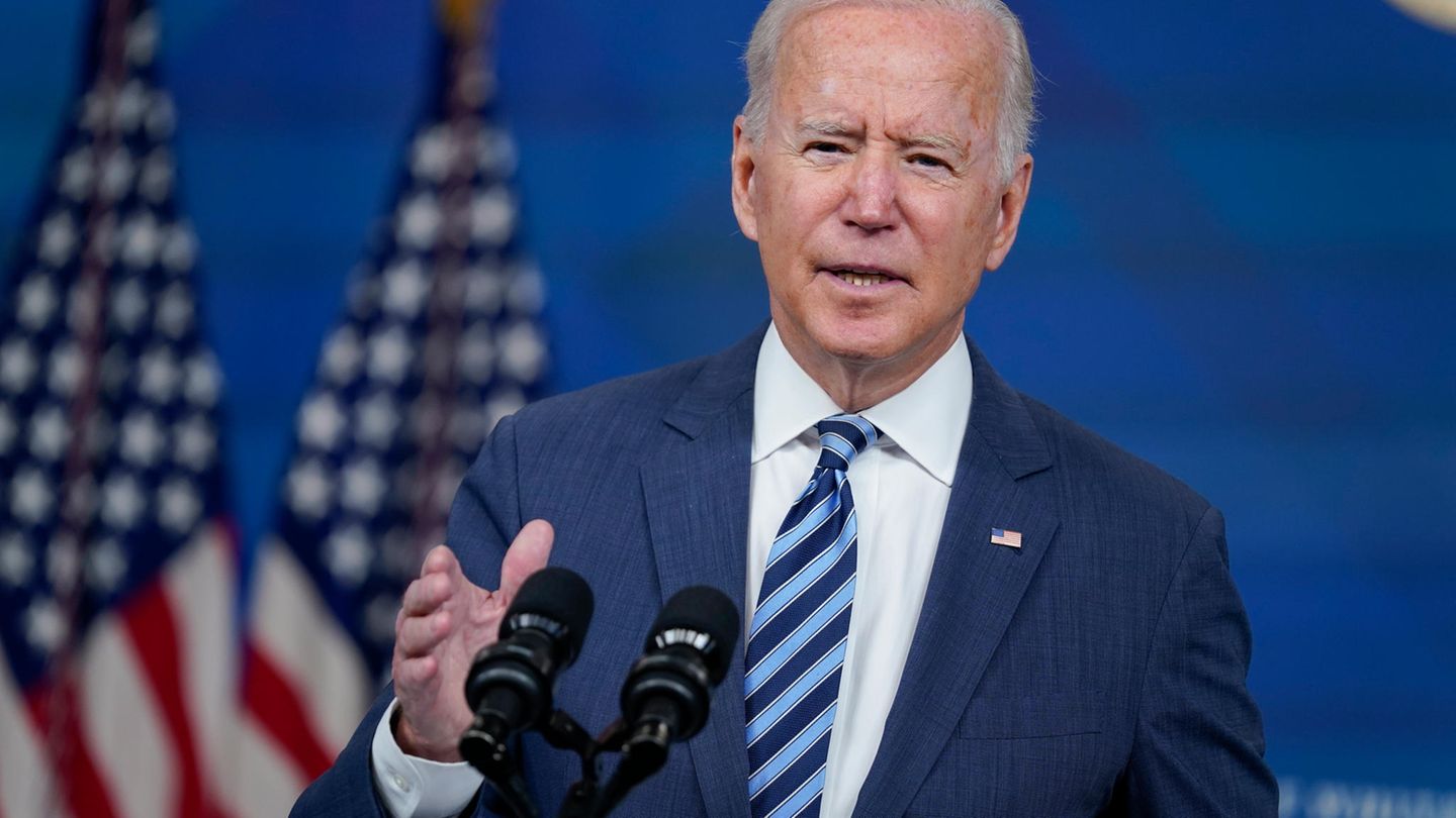 US President Biden announces compulsory vaccination for certain occupational groups