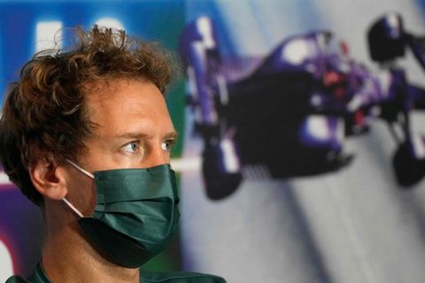 Sebastian Vettel auf einer Pressekonferenz