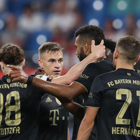 Bayern München-Spieler jubeln