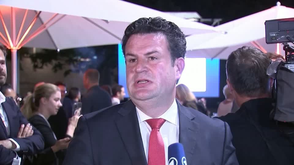Video: Stimmen zum Triell Video: Stimmen zum Triell