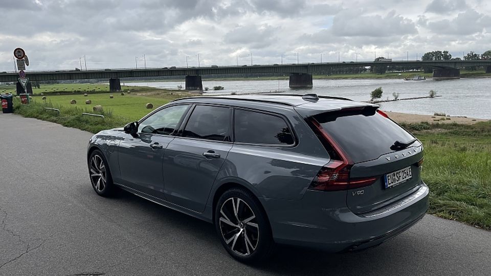 Volvo V90 Recharge T6 AWD